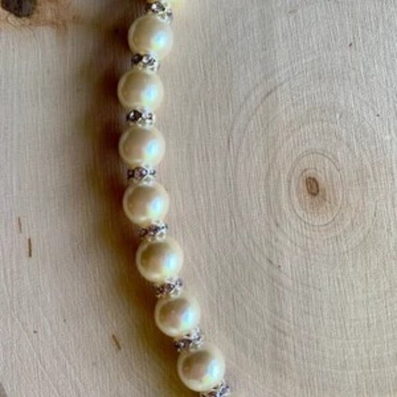 Charlee Pearls (13", 14") - Pet Necklace - Pet Accessories - Picture 3 of 3